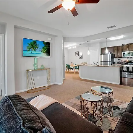 Loftly Luxury: Modern Oasis near Disney with Pool and Lake Views Apartment